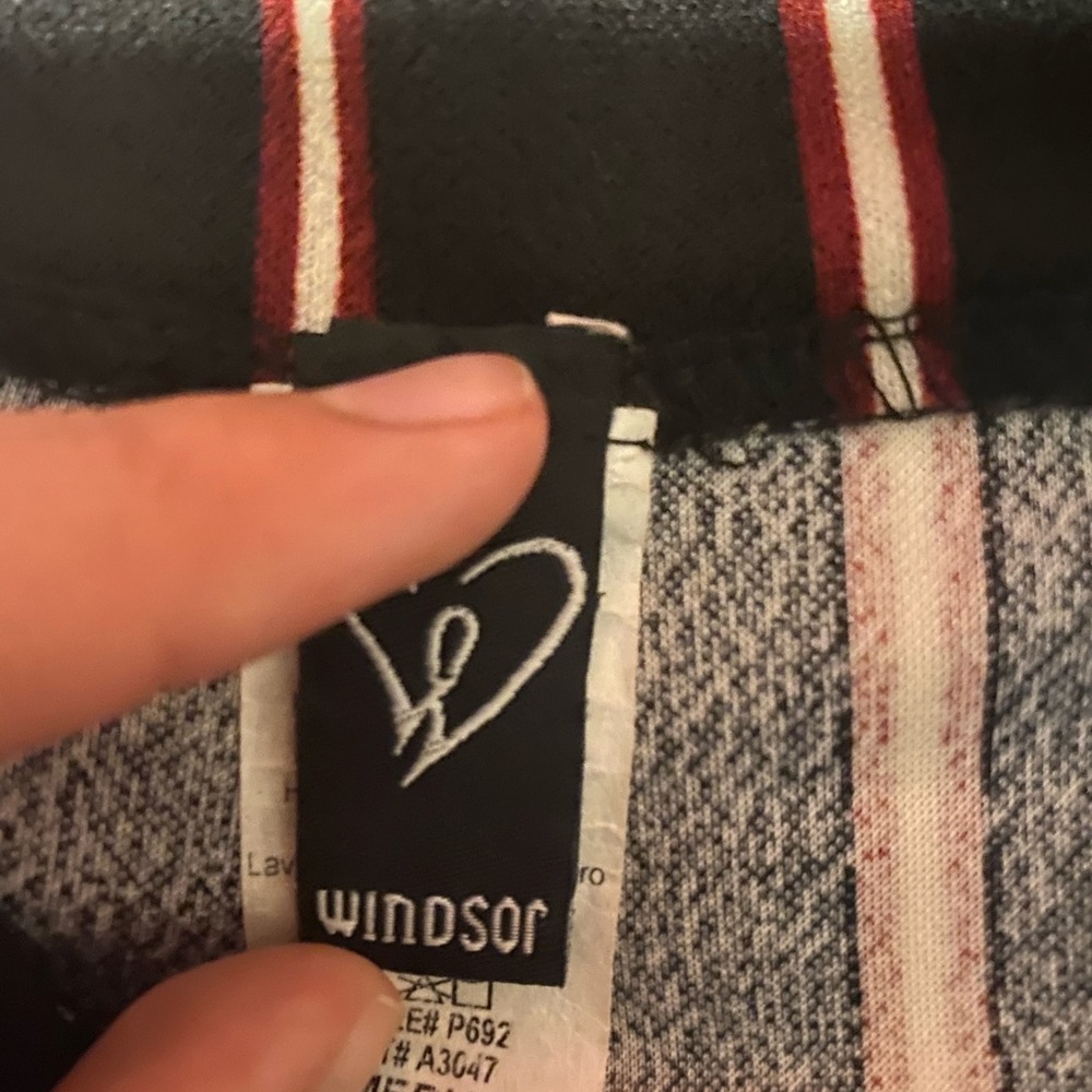 Black and red striped dress pants - Picture 4 of 4